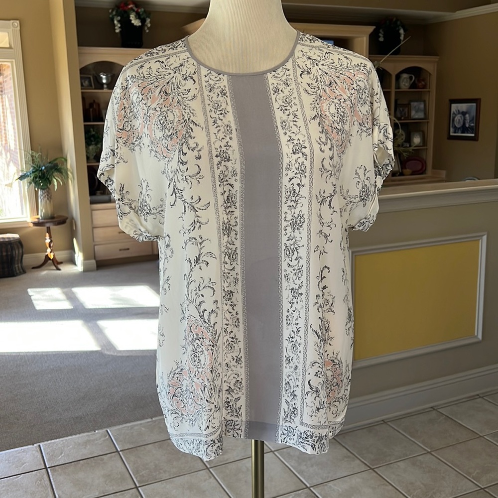 BCBGMAXAZRIA Top 100% Silk Size Small S